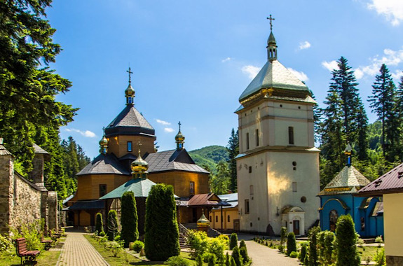 Картинка экскурсия к манявскому монастырю 